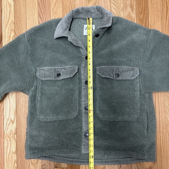 Zara Green Crop Sherpa Faux Fur Fleece Jacket With Corduroy Details Size‎ Medium - Picture 8 of 11